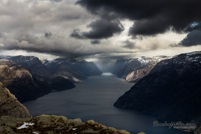 Norvēģija Preikestolen, iekļaujoties 70 eiro robežās