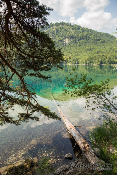 Vācijas Alpsee ezers pie Neuschwanstein pils