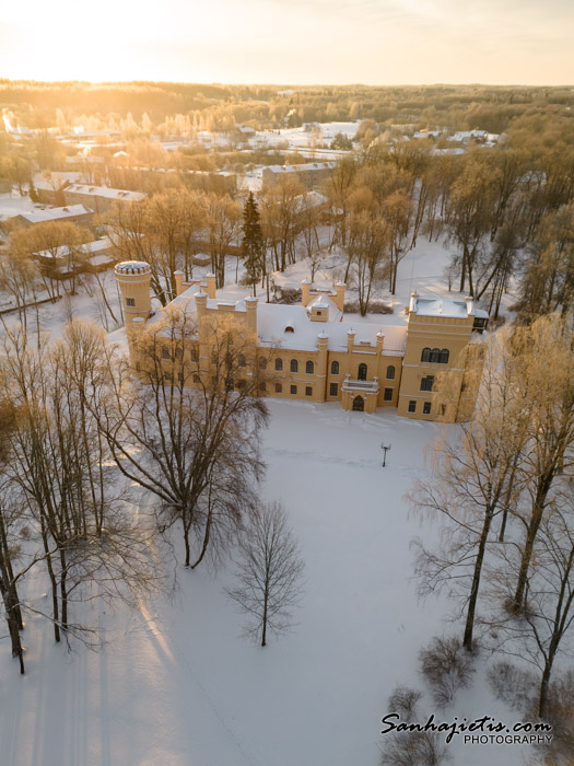 Preļu atjaunotā pils